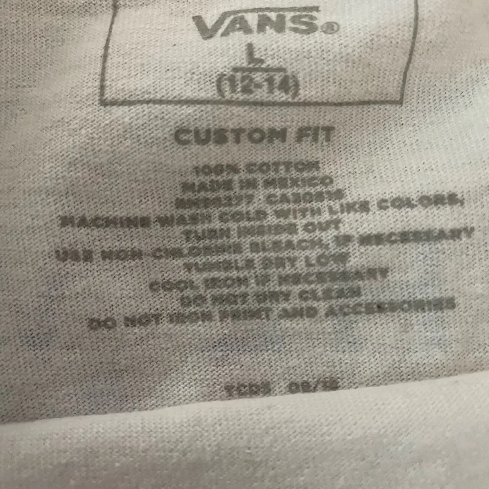⚡️ Vans White Tee Shirt - Size L (12/14) ⚡️